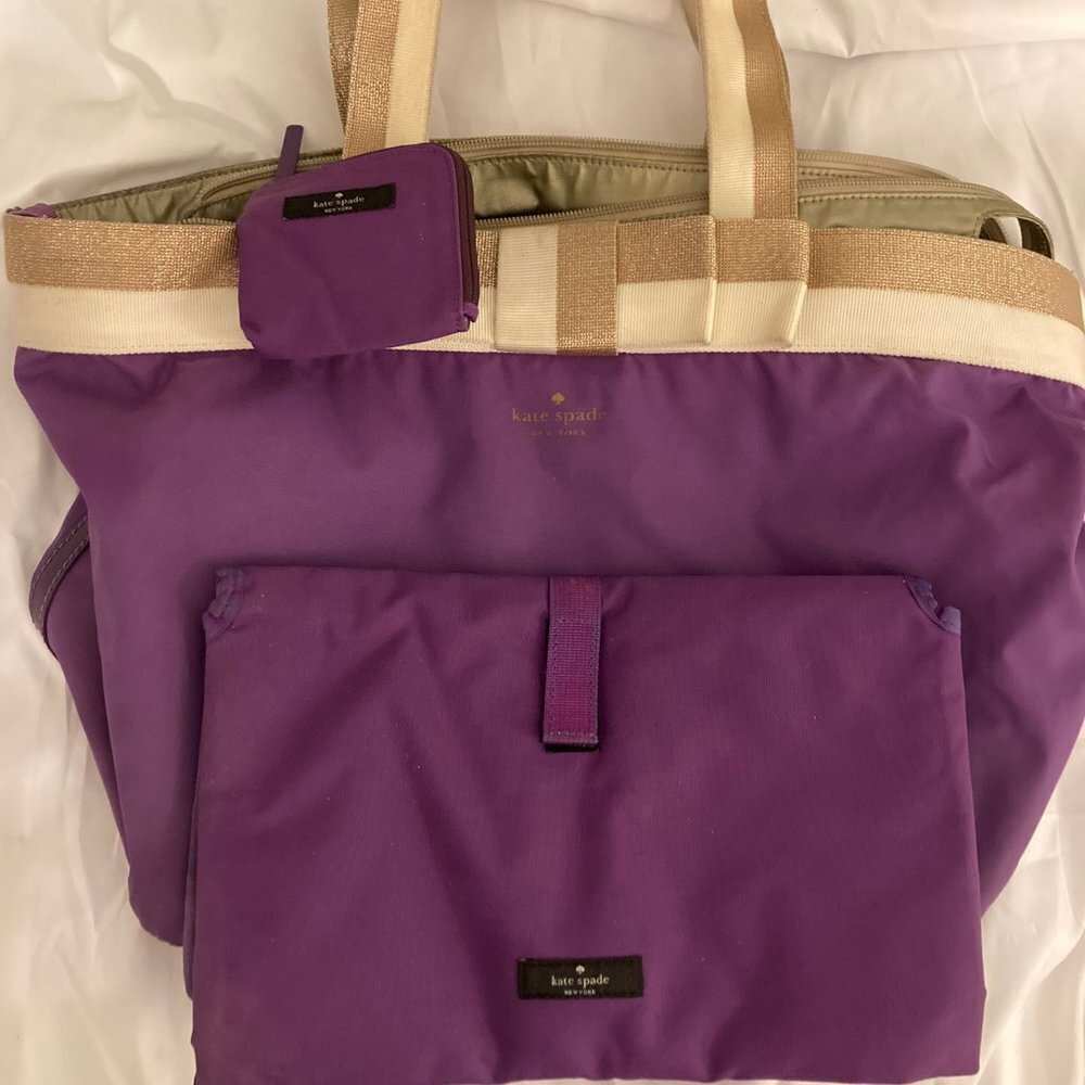 EUC Kate spade diaper bag with changing mat and nuk holder (All 3 parts!)
